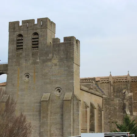 Les 3 Tours 1e Etage Appartement