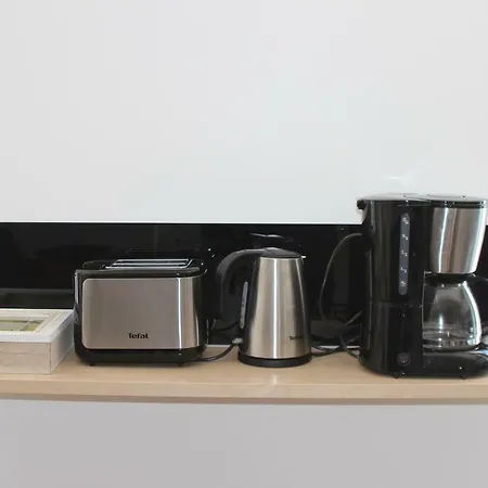 Les 3 Tours 1e Etage Appartement *