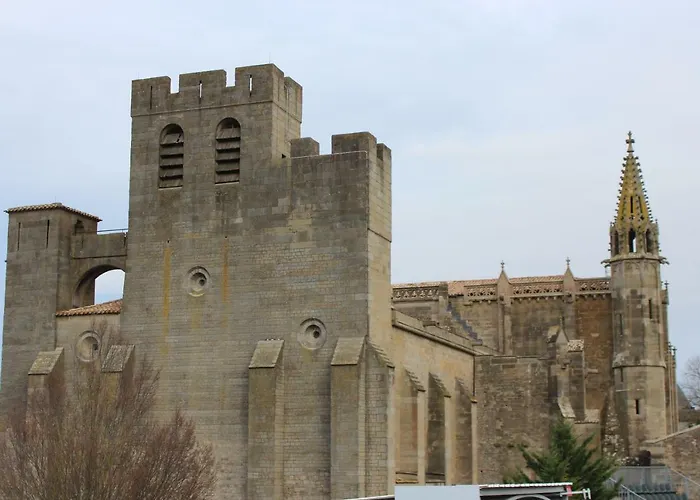 Les 3 Tours 1e Etage דירה