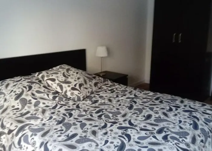 Les 3 Tours 1e Etage דירה קרקסון